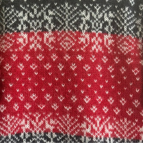 Vintage 1990’s Paul Harris Mohair Cardigan Sweater.
Size L - Picture 10 of 16